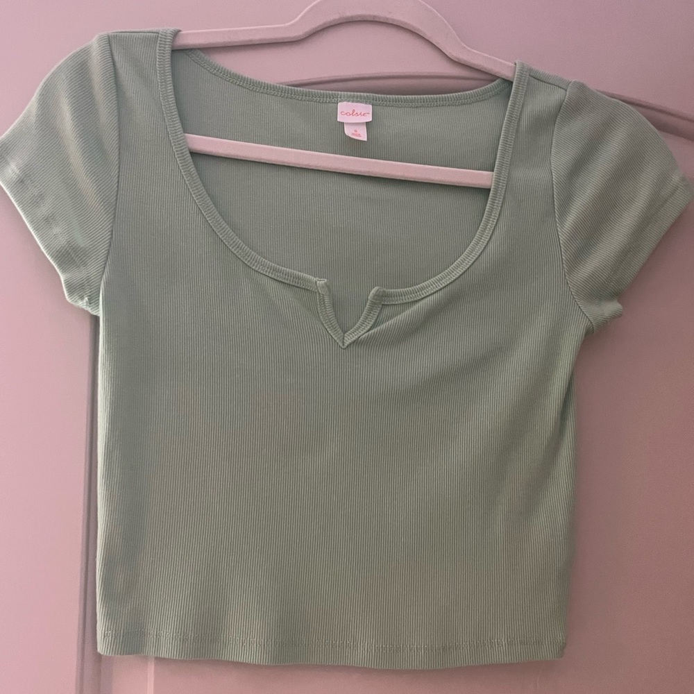 Colsie top - light green size small